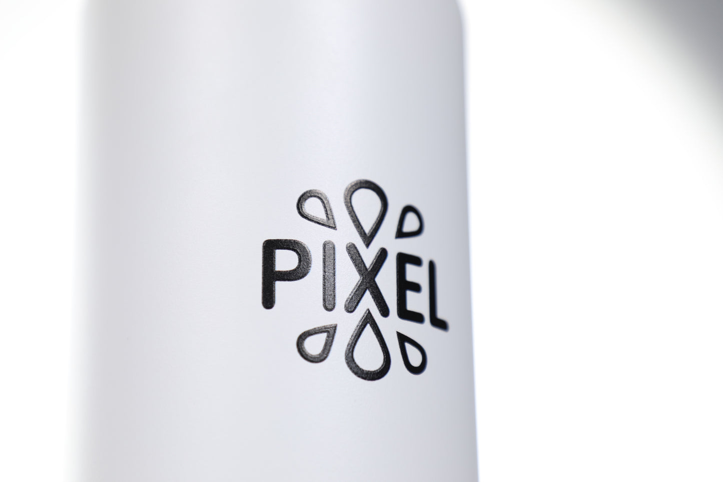 Icy White Pixel Bottle 24 oz
