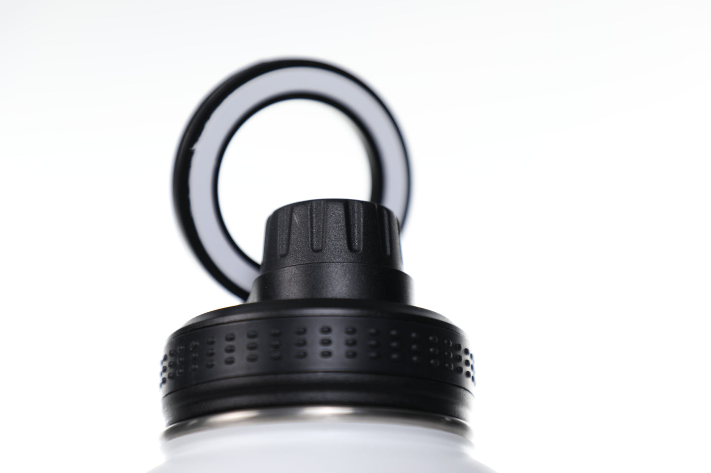 Icy White Pixel Bottle 24 oz
